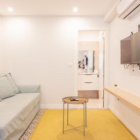 Lapa Charm Apartments With Patio Lisbona Esterno foto