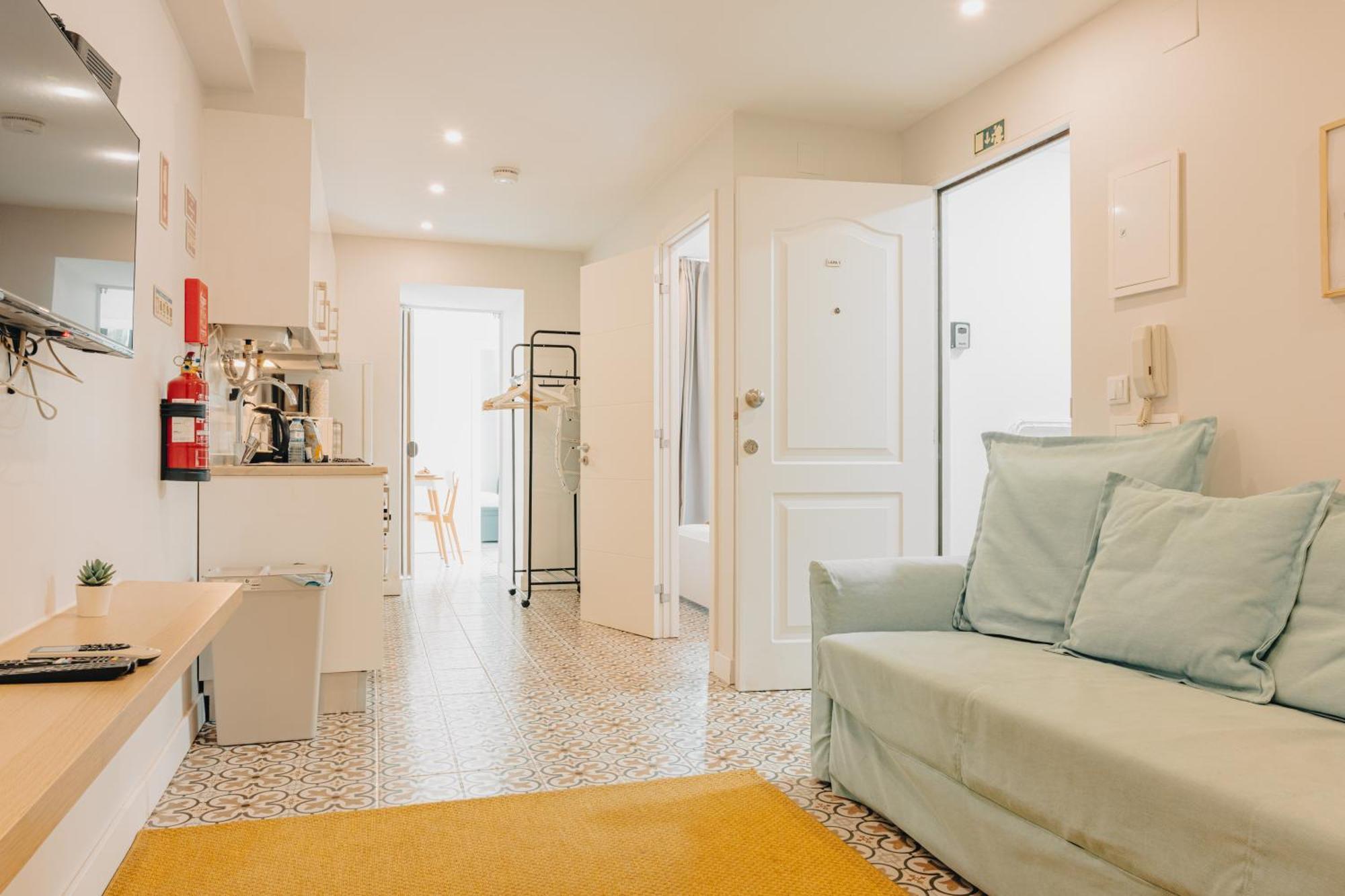 Lapa Charm Apartments With Patio Lisbona Esterno foto